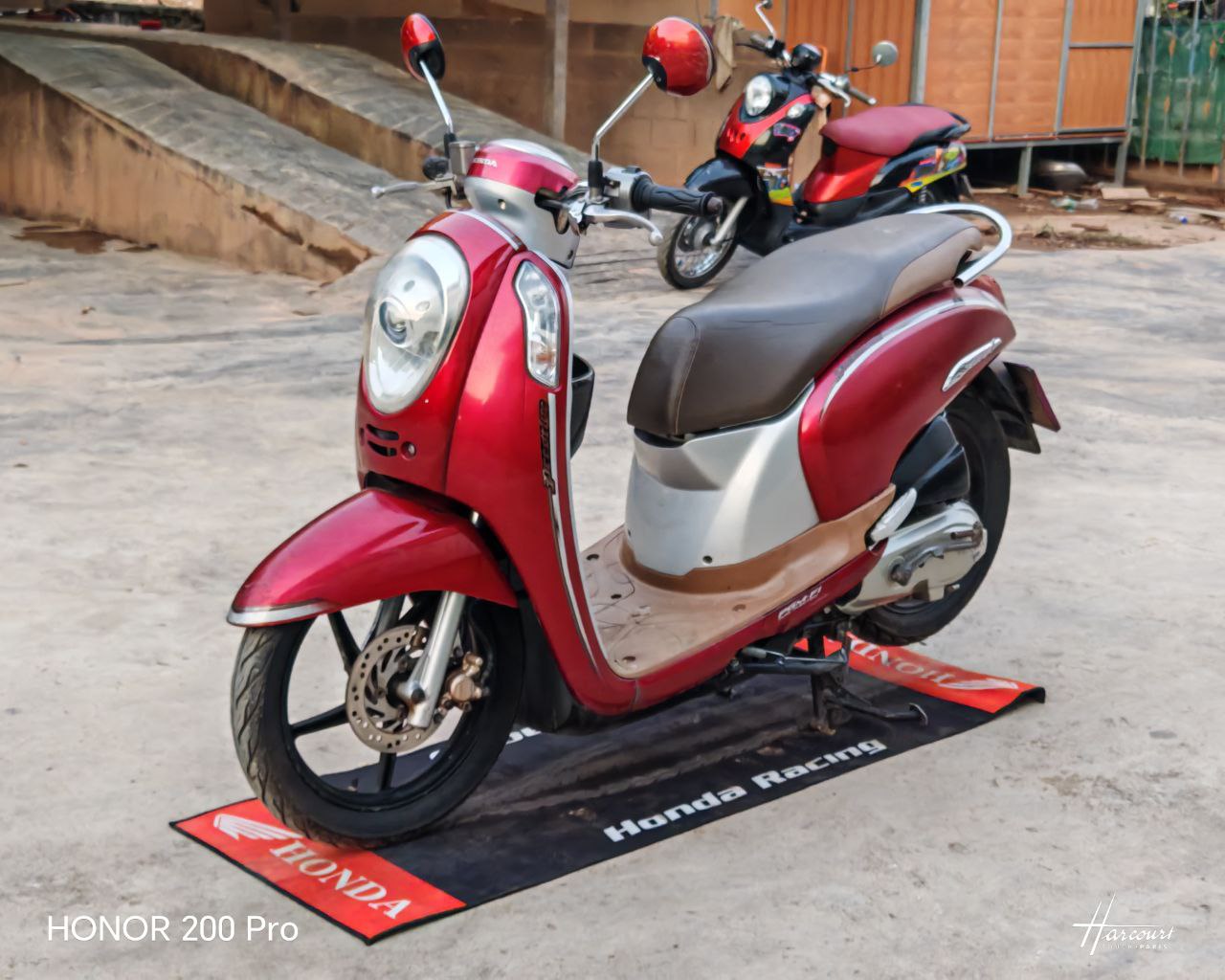 Honda scoopy model 2014